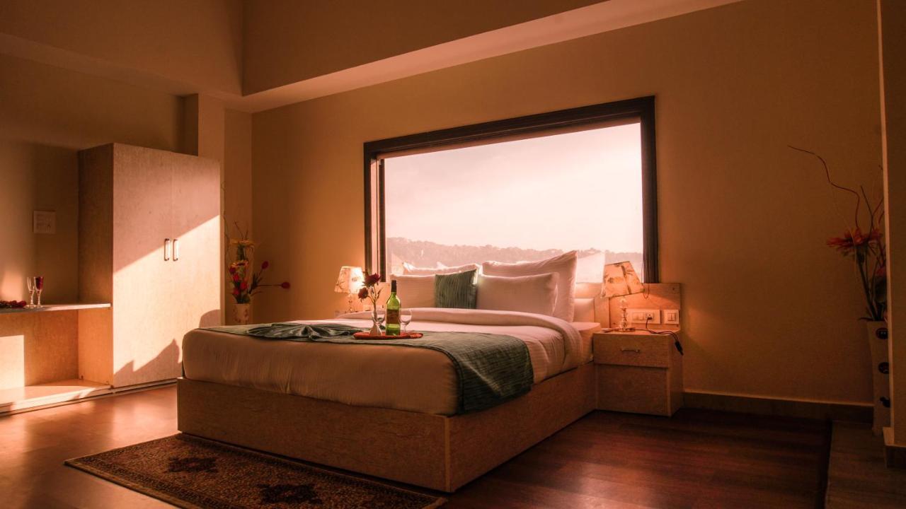 D'Polo Club & Spa Resort Dharamshala Exteriör bild